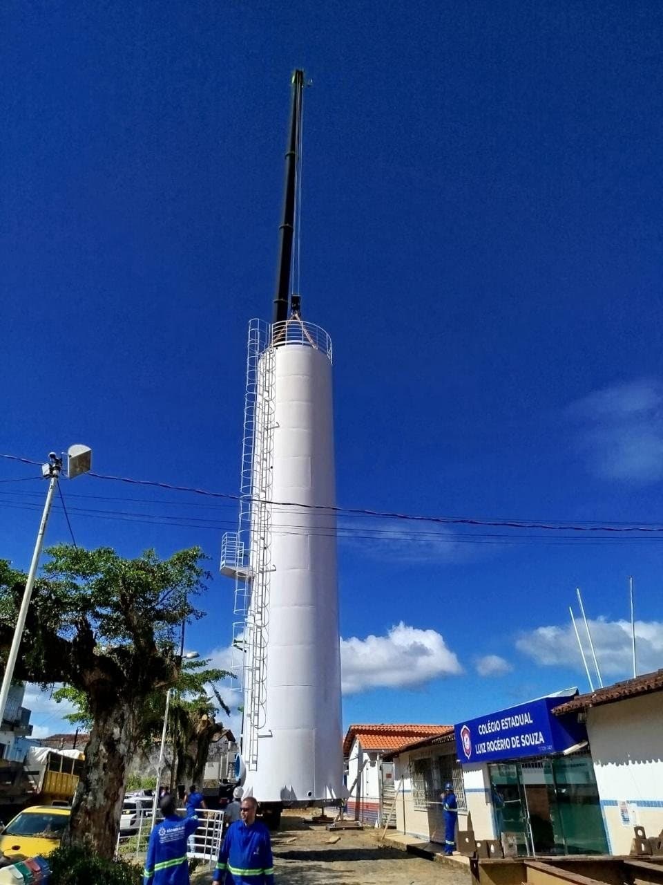 Caixa d'água tipo taça em coluna, obra da TCL